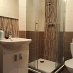 Konukevi Flora 3*